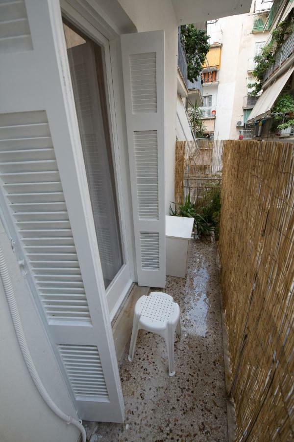 Vip Greece Petros Apartman Athén Kültér fotó